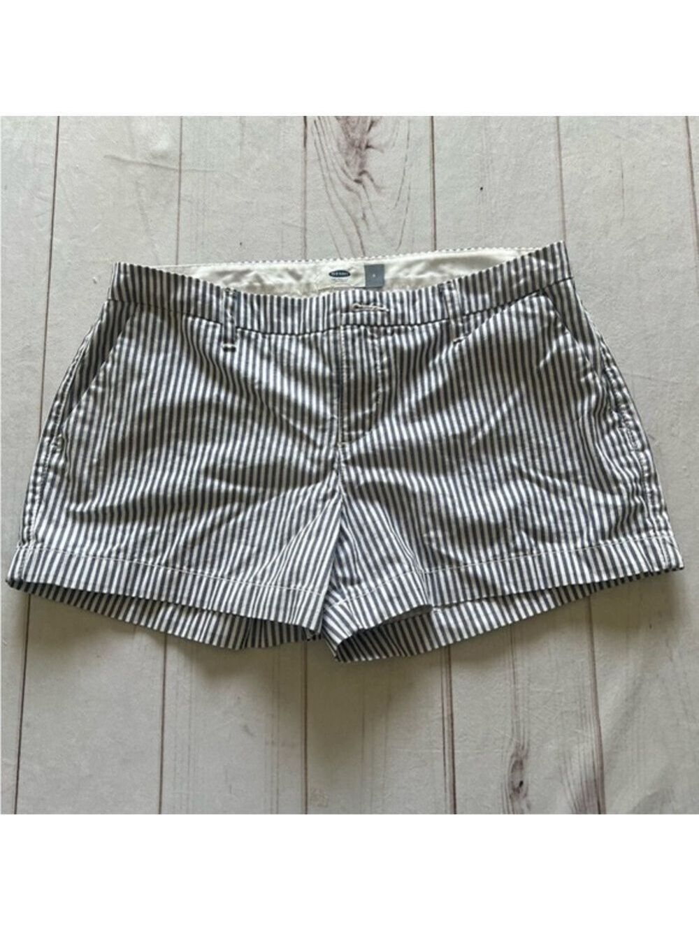 Old Navy Cotton Railroad Vertical Striped Everyday Short Blue White Women’s 6